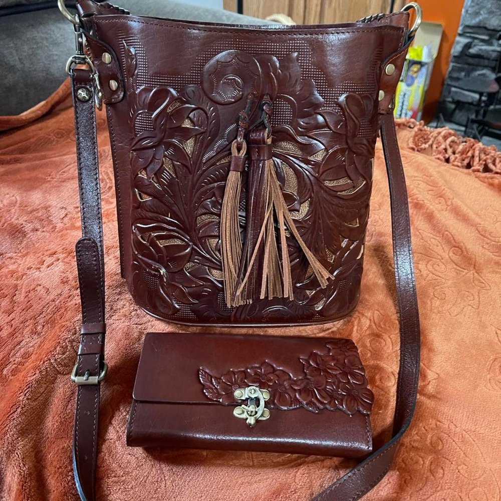 Patricia Nash Otavia Cut-Out leather bucket bag
